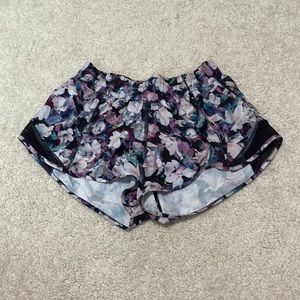 Lululemon Hotty Hot Shorts Size 4 Floral